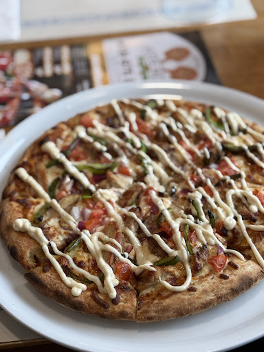Photo of Pizza Delta - 4733 Rte de Fossambault, Sainte-Catherine-de-la-Jacques-Cartier, QC G3N 1T3